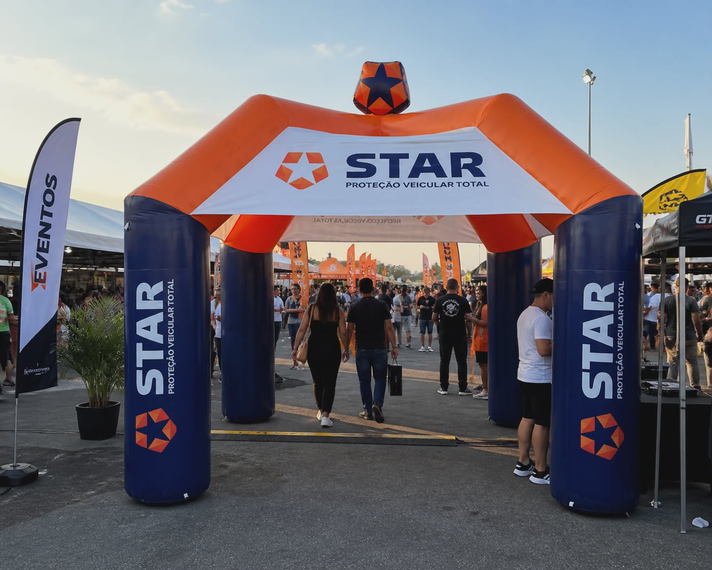 infláveis promocionais para eventos